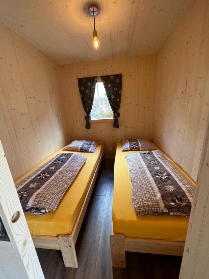 Bungalow Miralago In Camping Cavresc, Via Dal Cavresc 1, 7746 Le Prese-Poschiavo Exterior photo