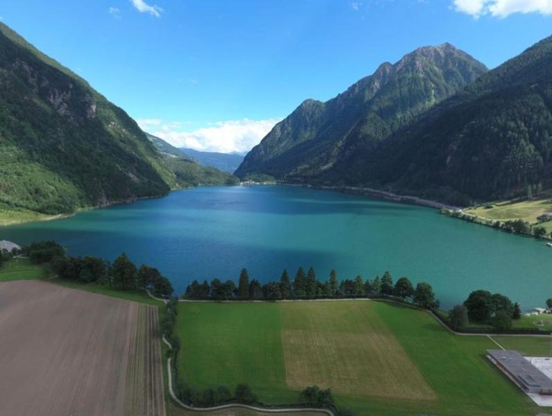 Bungalow Miralago In Camping Cavresc, Via Dal Cavresc 1, 7746 Le Prese-Poschiavo Exterior photo