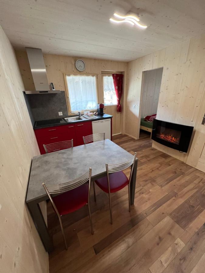 Bungalow Miralago In Camping Cavresc, Via Dal Cavresc 1, 7746 Le Prese-Poschiavo Exterior photo